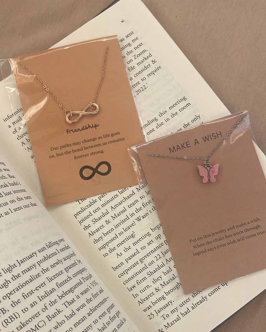Necklaces on Jewel Paradise gift cards